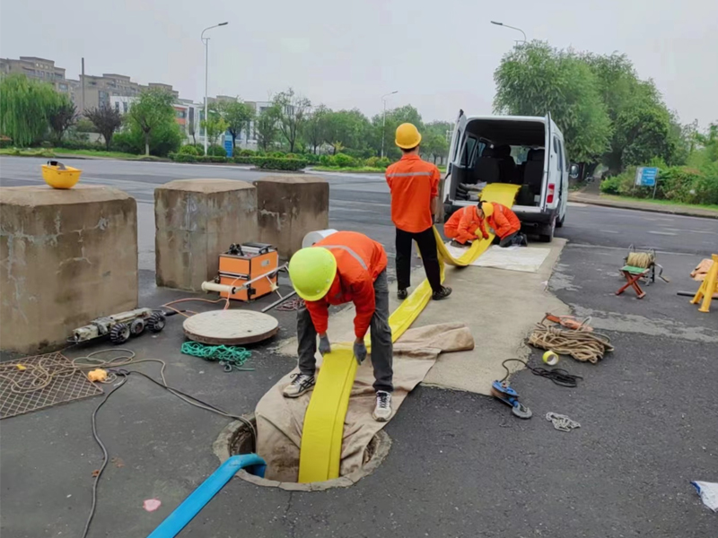 天山路光固化管道修复
