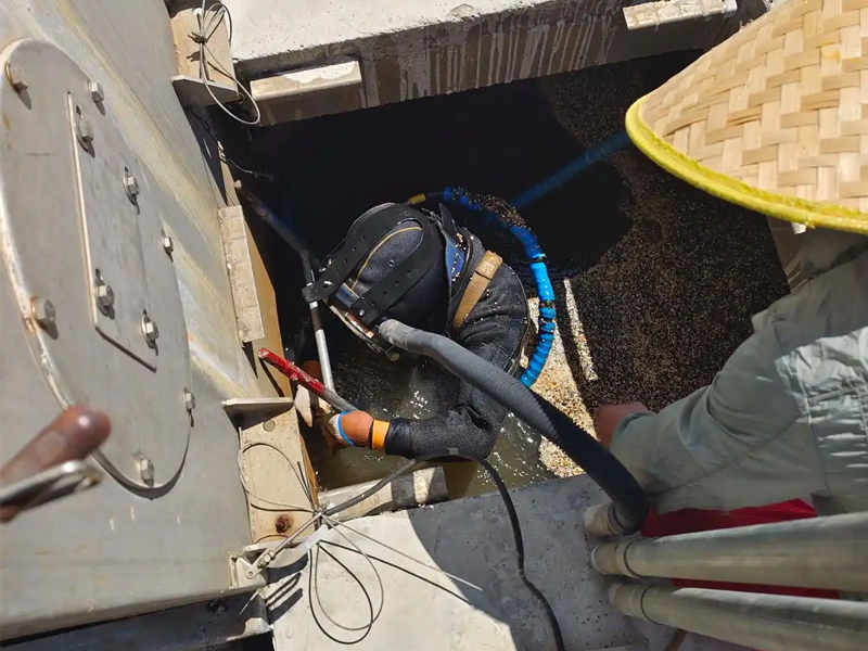 天山路有限空间